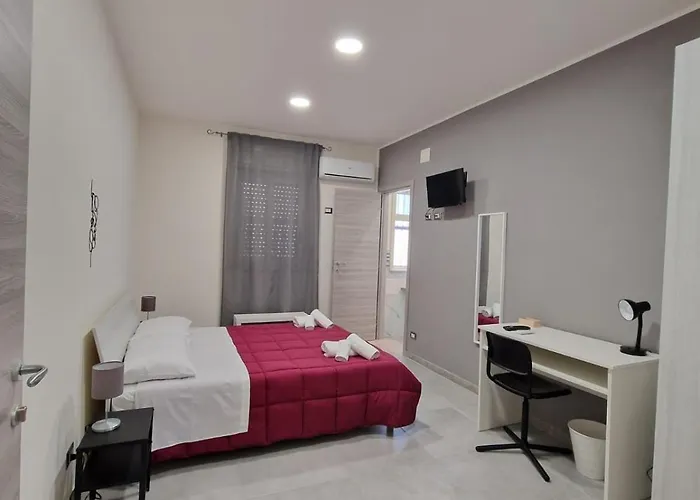 Sei Palme Oda ve Kahvaltı Katanya